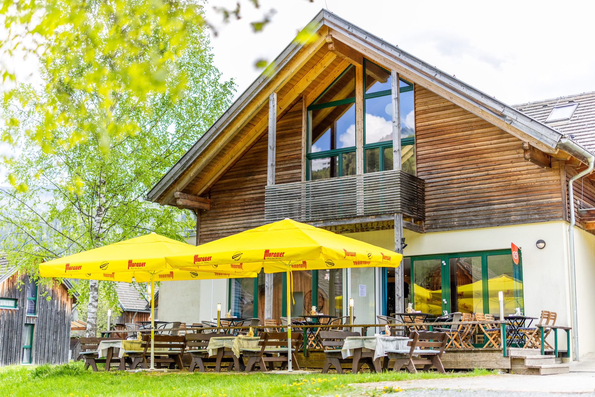 Gastgarten und Giebel beim Georgenwirt